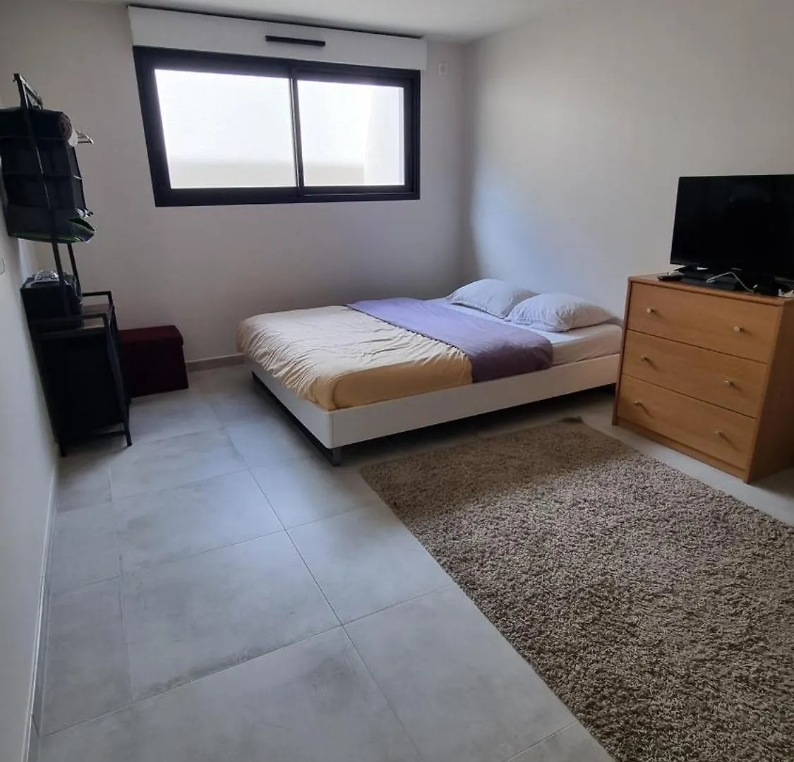 Appartement 1 Chambre Et Parking Prive Ceyrat