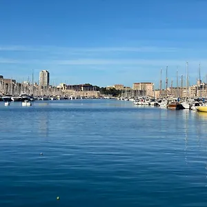 https://vieux-port-t3-pour-4-personnes-grand-luxe.fr-provencehotel.com