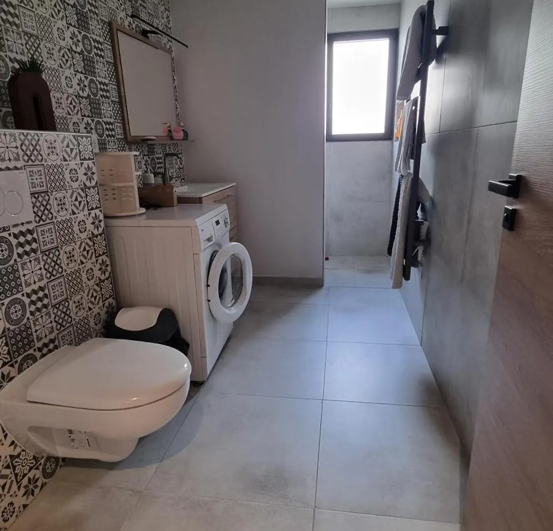 Appartement 1 Chambre Et Parking Prive Ceyrat France